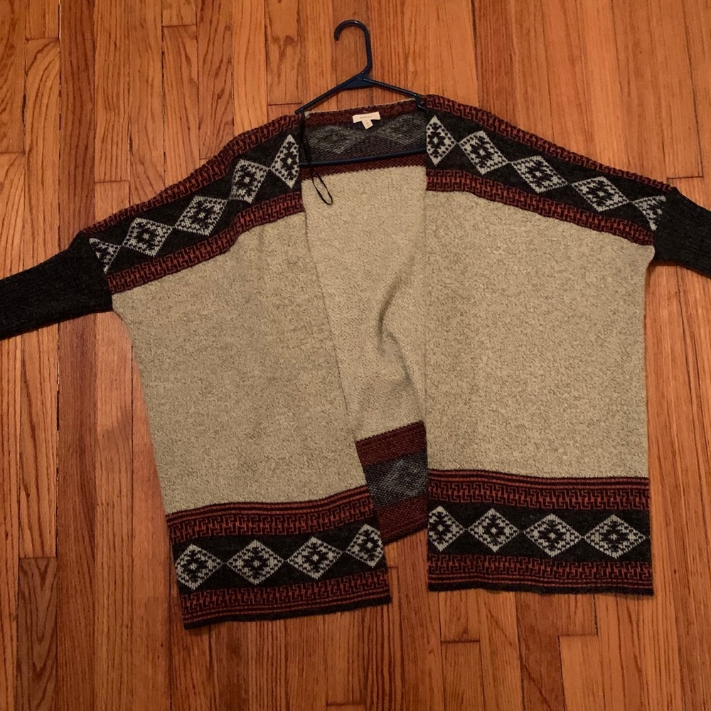 Beautiful Debut Cardigan Sweater Shrug